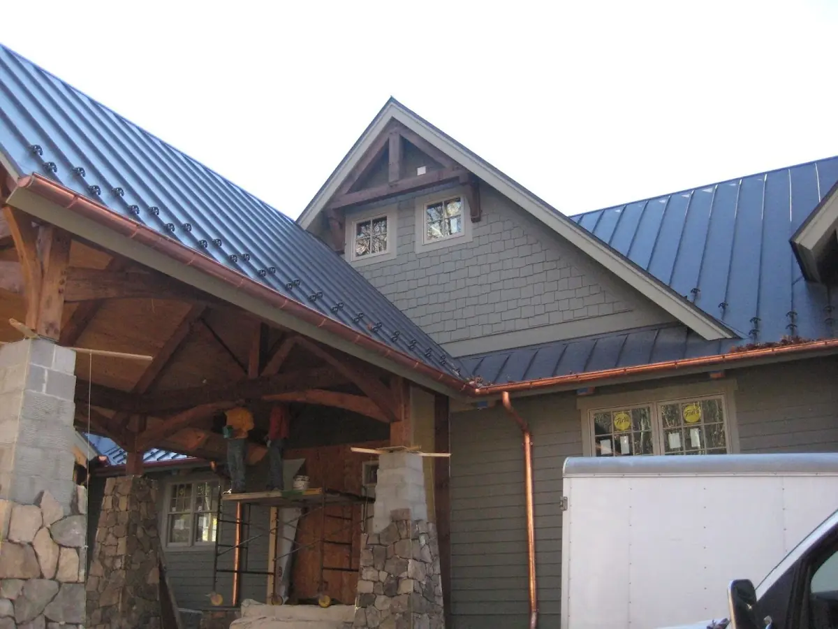 Craftsman Roofing team delivering quality roofing work in Victor Haven